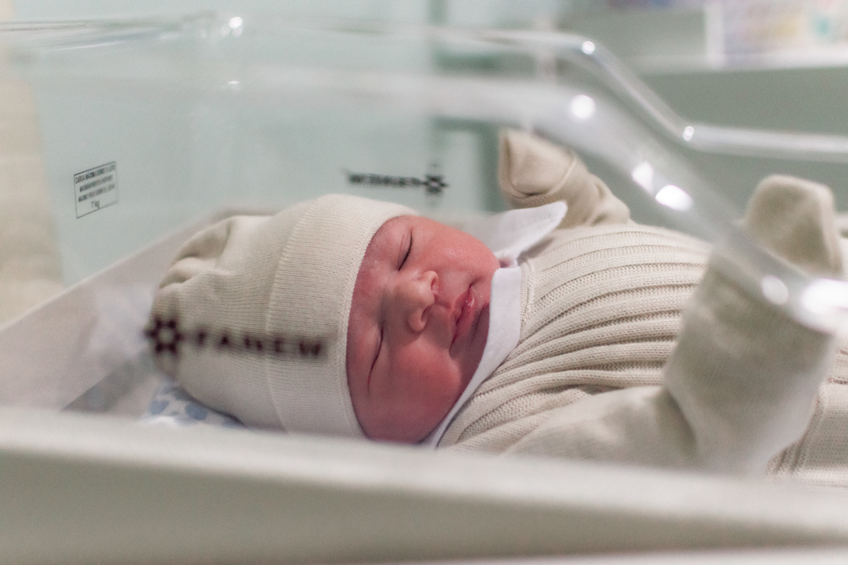 foto de parto em Natal por André Pontes - o bebê que acabou de nascer