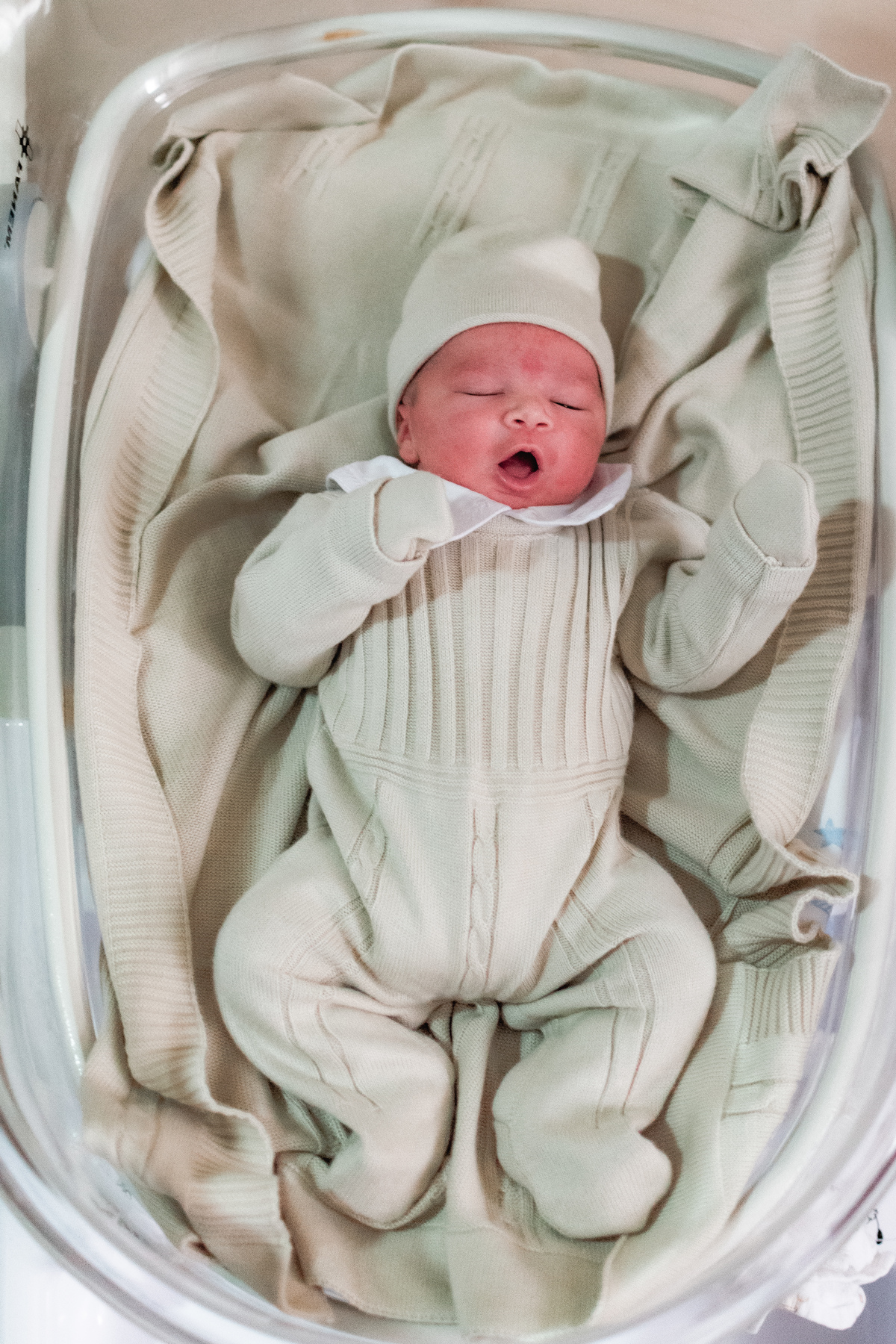 foto de parto em Natal por André Pontes - bebê recém nascido