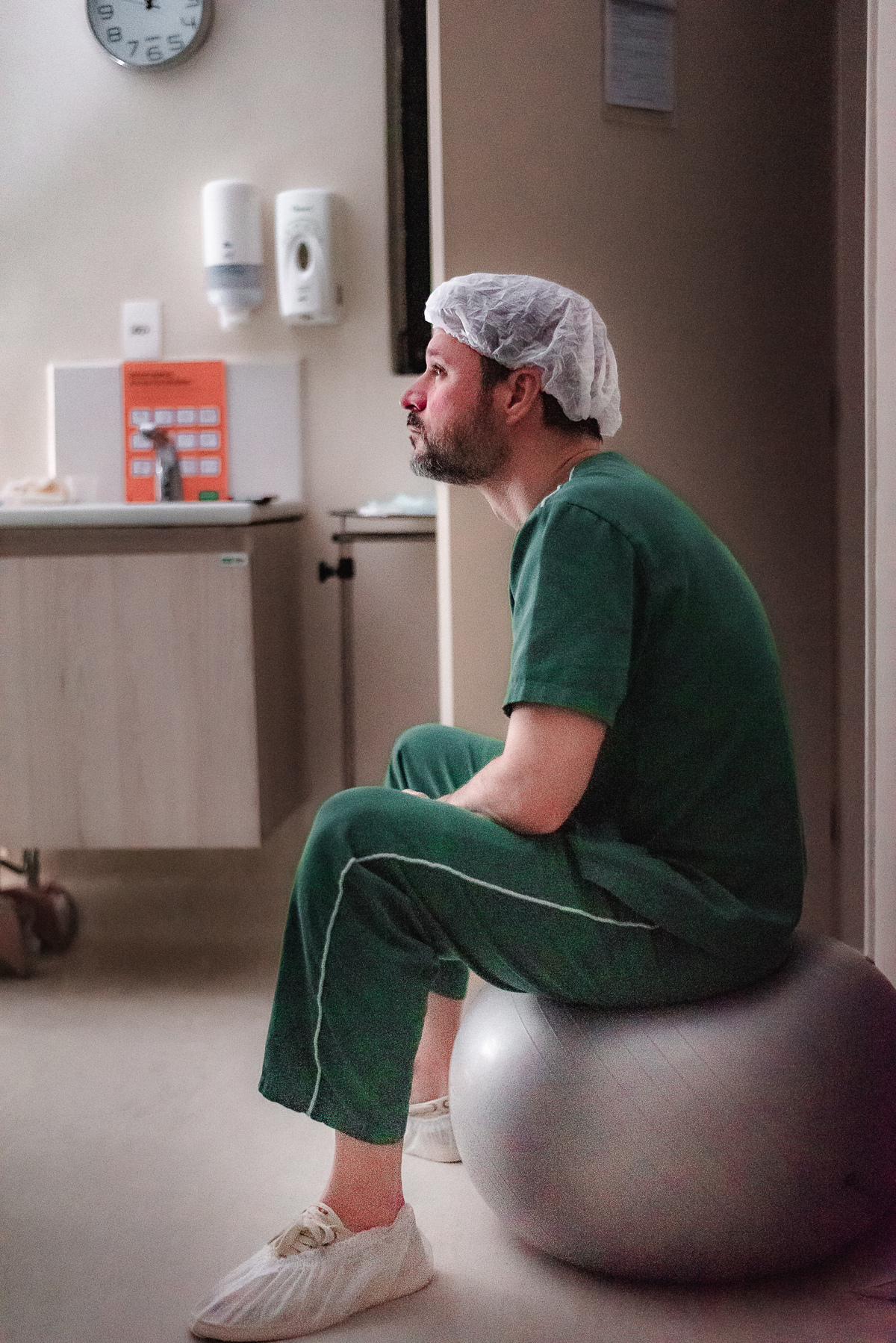 fotografia de parto pelo fotografo de parto andré pontes - pai atento