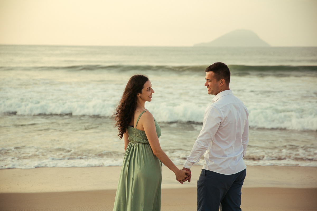 Pre wedding na praia da Jureia, Ensaio de casal, sessão de fotos de casal na praia, casamento na praia, pré casamento, Photolima Fotografia, fotografo de Mogi das Cruzes, fotografo de barra do una