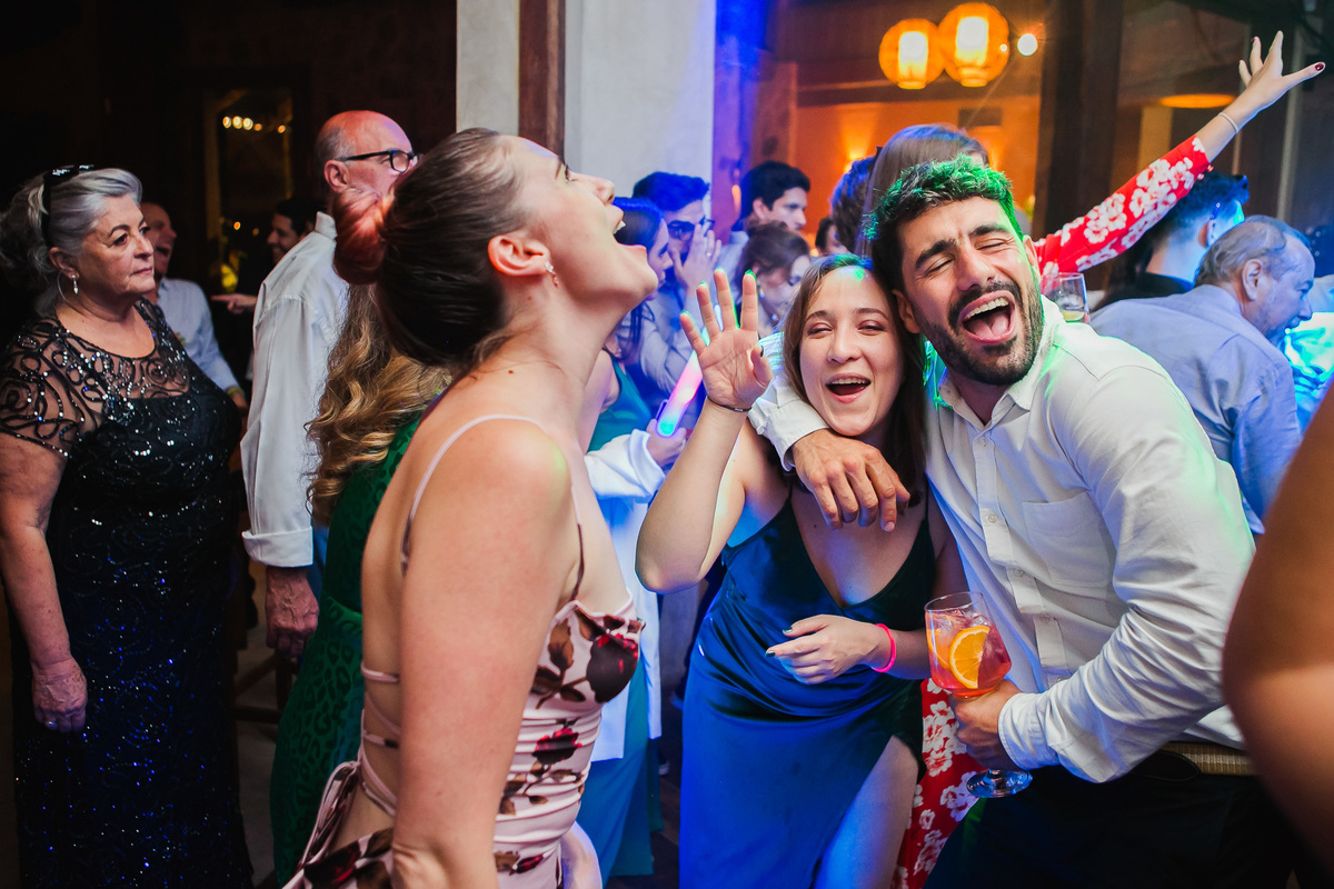 Photolima Fotografia, Casamento Vila Salga ilhabela, fotografo de casamento em ilhabela, fotos de casamento ilhabela, espaço para casamento ilhabela, decoração de casamento, vestido de noiva, bride 