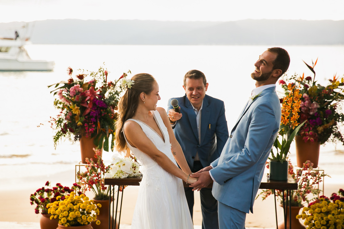 Photolima Fotografia, Casamento Vila Salga ilhabela, fotografo de casamento em ilhabela, fotos de casamento ilhabela, espaço para casamento ilhabela, decoração de casamento, vestido de noiva, bride 
