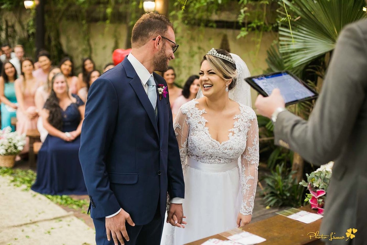 Casarão La Villla, Photolima fotografos de casamento de Mogi das Cruzes, Rodrigo Bittencourt Fotografo, Sergio Lima Fotografo, cerimonia, lapis de noiva, zankyou, blog de casamento, risadas,noiva e o noivo, felizes