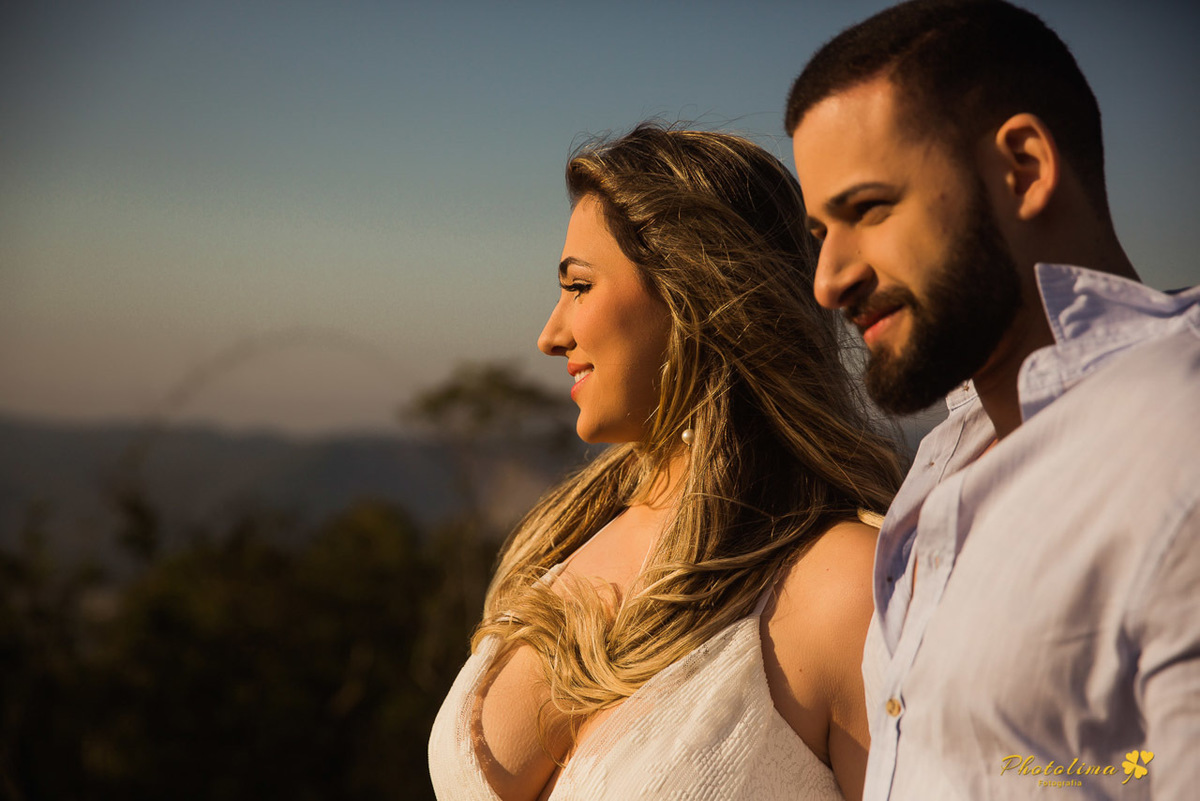 Pico do olho da agua, pico do olho d'água mairiporã, fotos de casal no pico, ensaio de pré wedding no por do sol, ensaio no nascer do sol, fotografos de mogi das cruzes, ensaio de casal, fotos de casal na montanha de dia