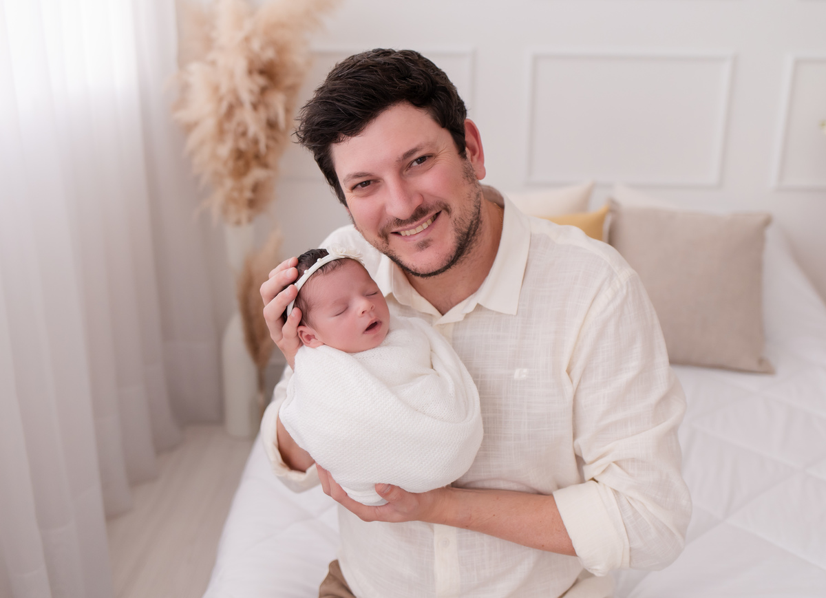 ensaio newborn em estúdio recém nascida em bento gonçalves ana