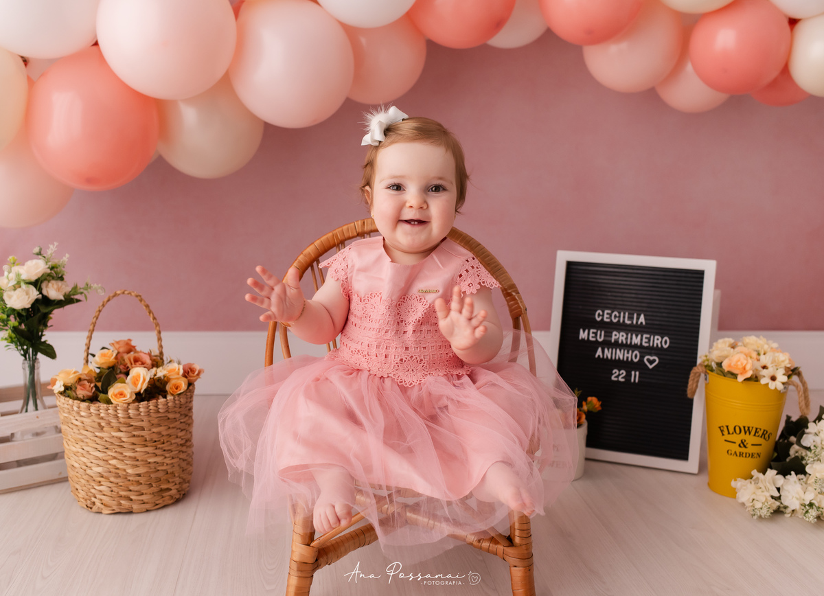 ensaio smash the cake ensaio de um ano do bebê com balões e bolo em bento gonçalves por ana possamai fotografia 