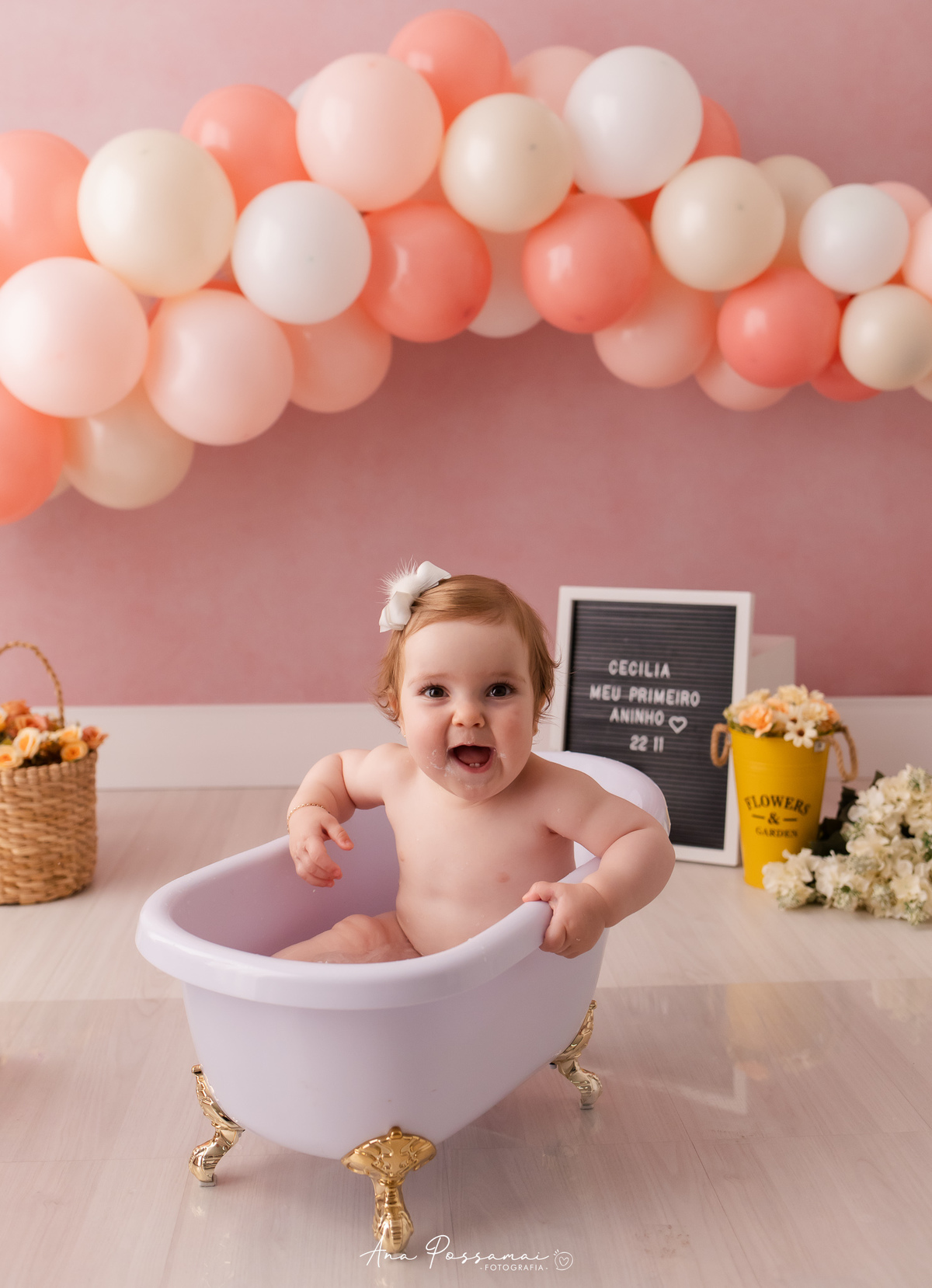 ensaio smash the cake ensaio de um ano do bebê com balões e bolo em bento gonçalves por ana possamai fotografia 
