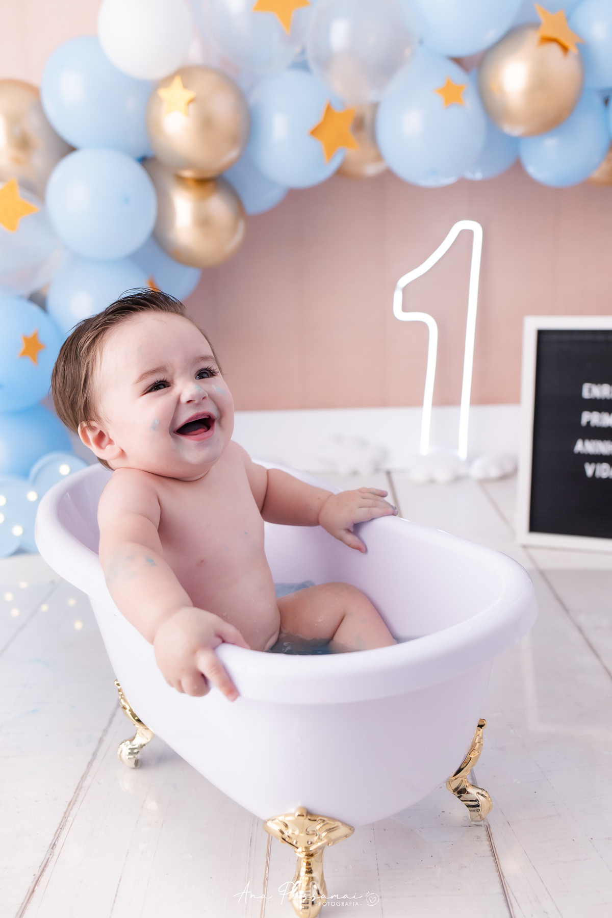 ensaio smash the cake ensaio de um ano do bebê com balões e bolo em bento gonçalves por ana possamai fotografia 