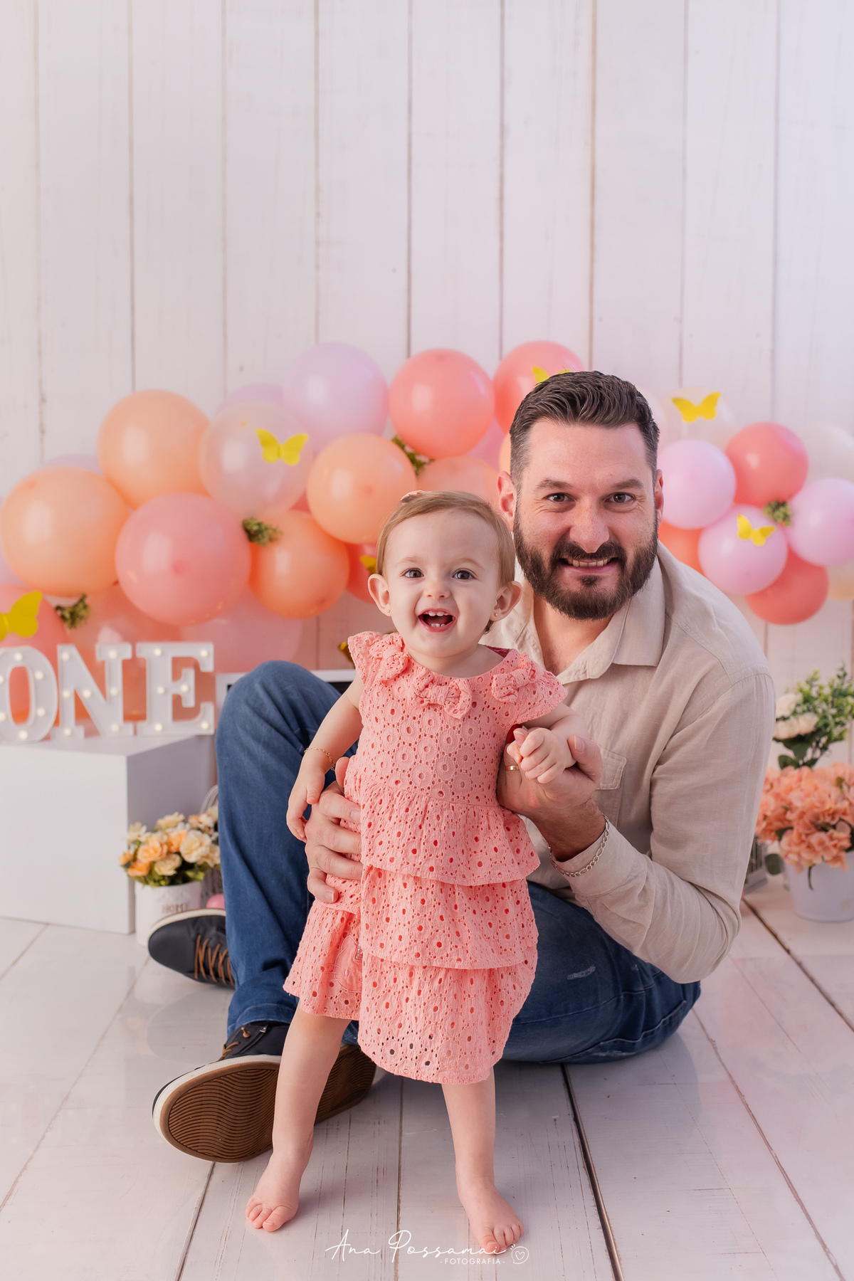 ensaio smash the cake ensaio de um ano do bebê com balões e bolo em bento gonçalves por ana possamai fotografia 