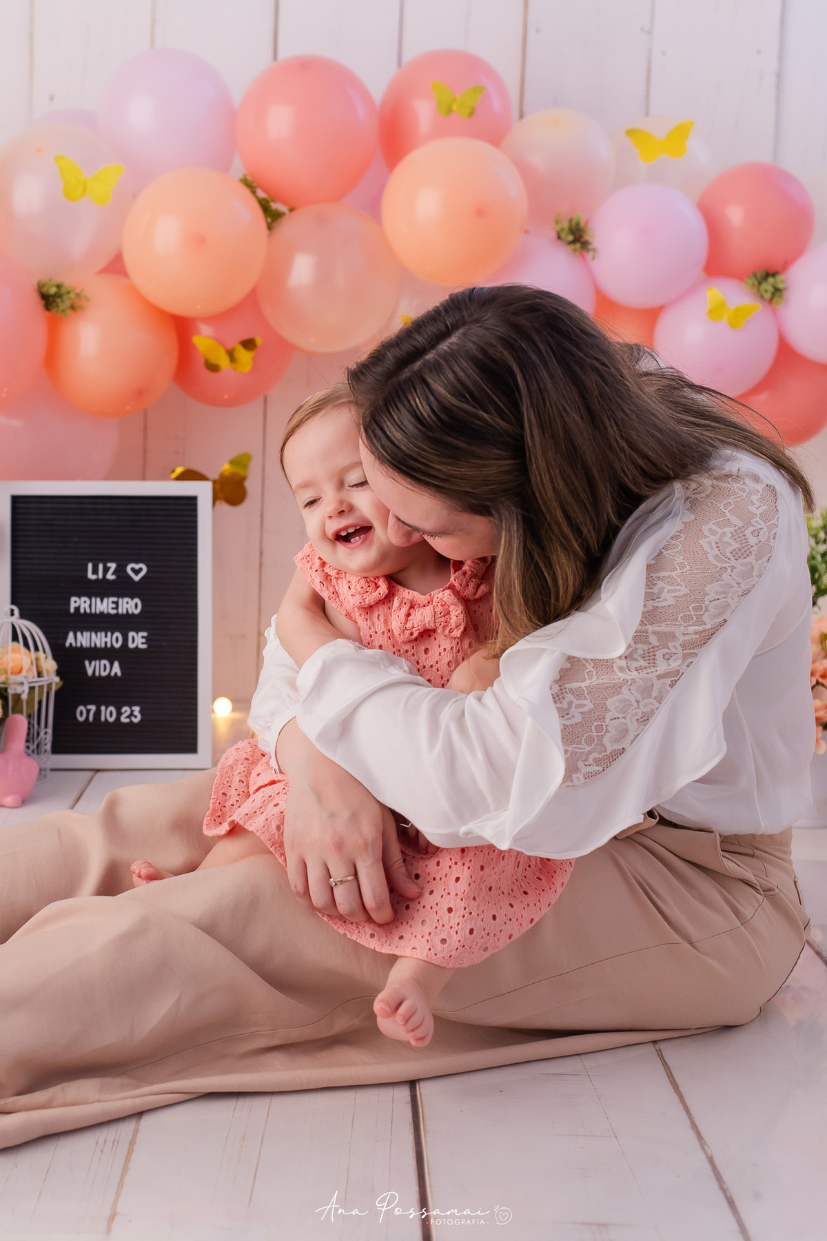 ensaio smash the cake ensaio de um ano do bebê com balões e bolo em bento gonçalves por ana possamai fotografia 