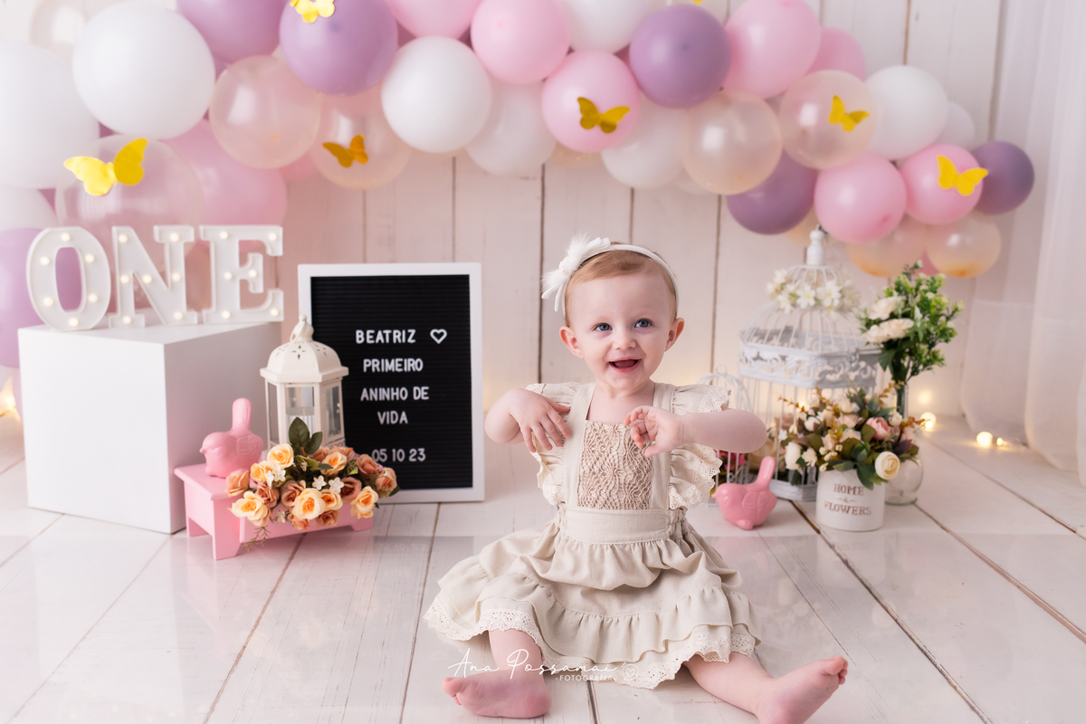ensaio smash the cake ensaio de um ano do bebê com balões e bolo em bento gonçalves por ana possamai fotografia 