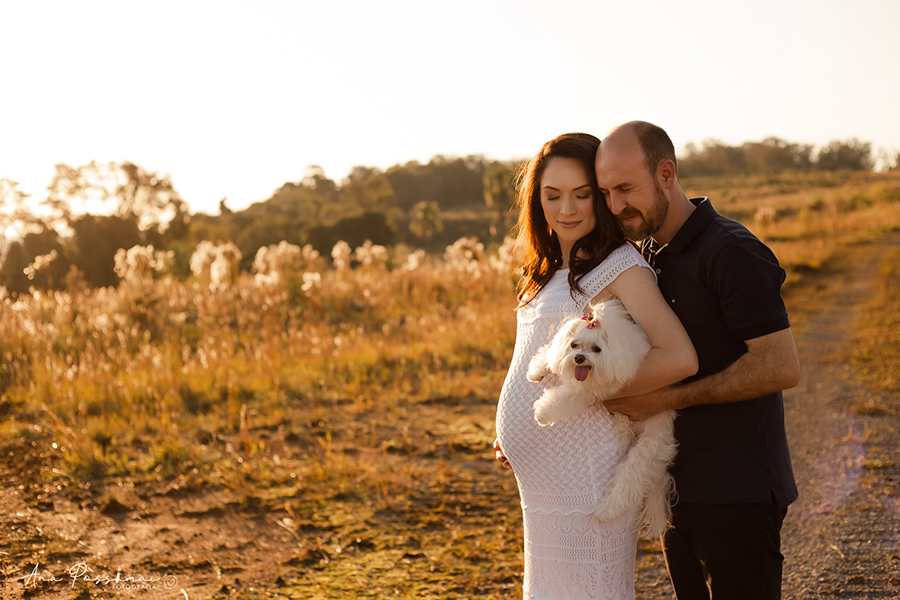 ensaio gestante em bento gonçalves alto das videiras ana possamai fotografia com pet