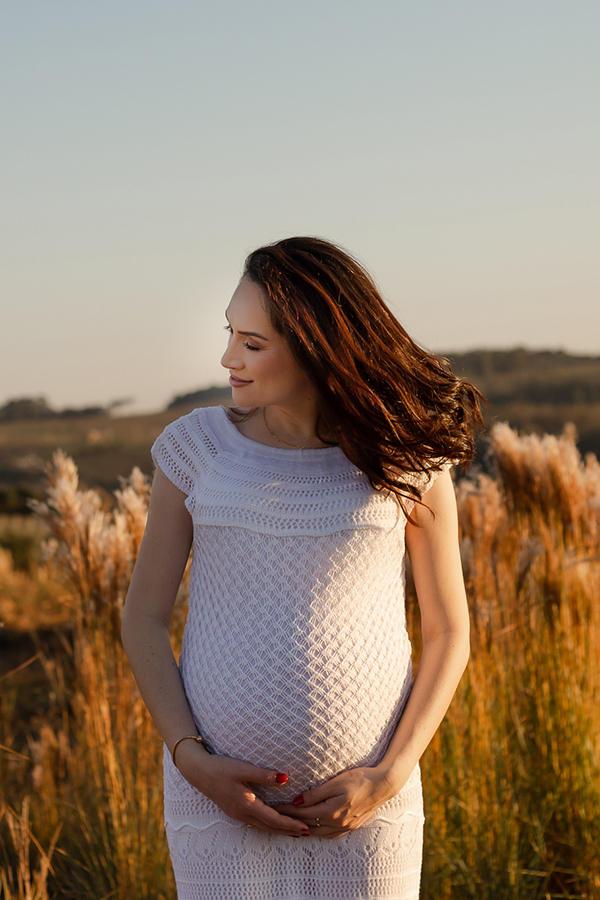 ensaio gestante em bento gonçalves alto das videiras ana possamai fotografia com pet
