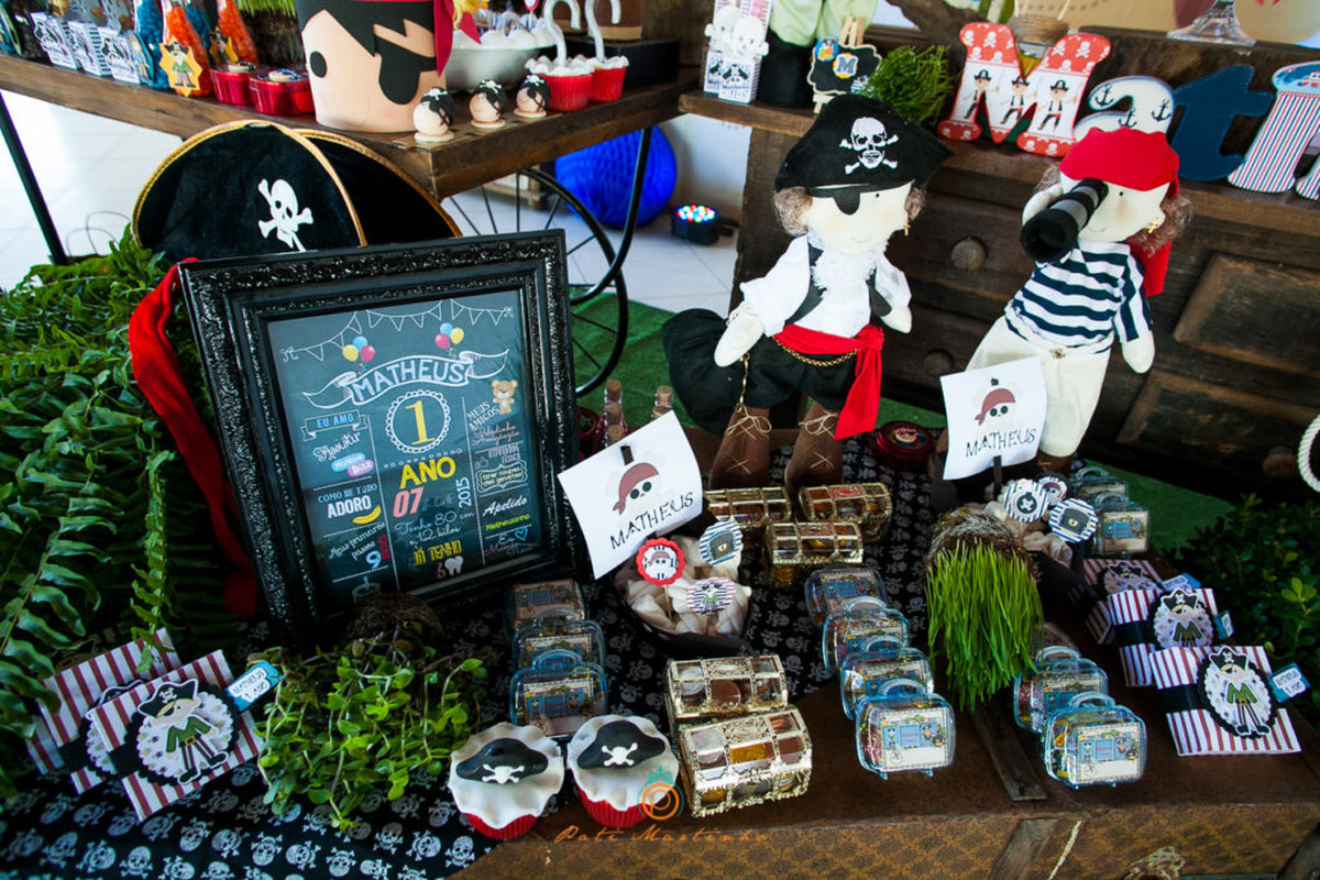 Fotografa de Aniversario de crianca, infantil Matheus – 1 ano, tema de pirata infantil 