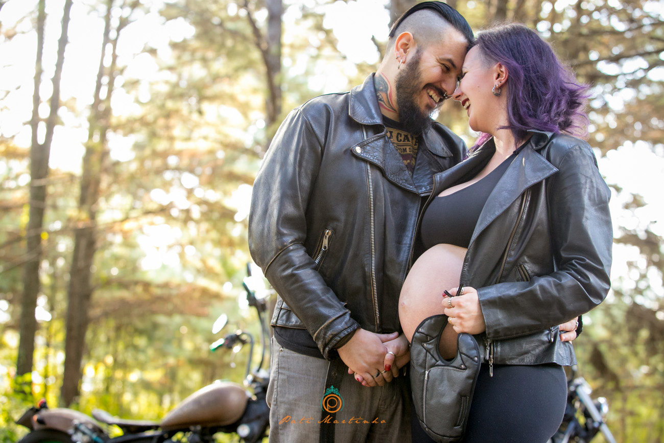 Taiana e Rafael - book de  Gestante com motos customizadas, fotos de gestante com motos, fotos diferentes de gestante, melhor fotografa de gestante de curitiba