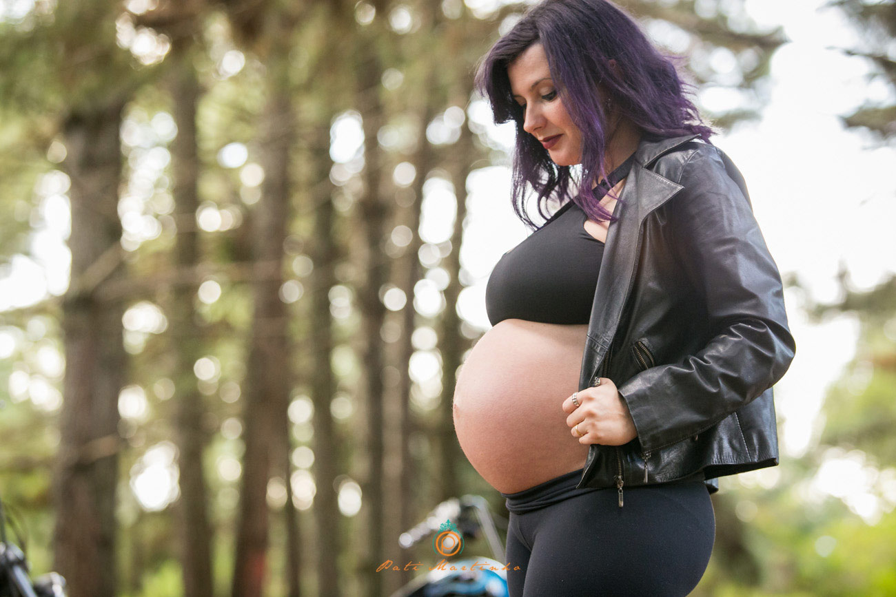 Taiana e Rafael - book de  Gestante com motos customizadas, fotos de gestante com motos, fotos diferentes de gestante, melhor fotografa de gestante de curitiba