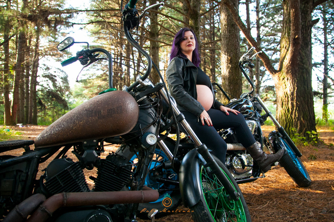 Taiana e Rafael - book de  Gestante com motos customizadas, fotos de gestante com motos, fotos diferentes de gestante, melhor fotografa de gestante de curitiba