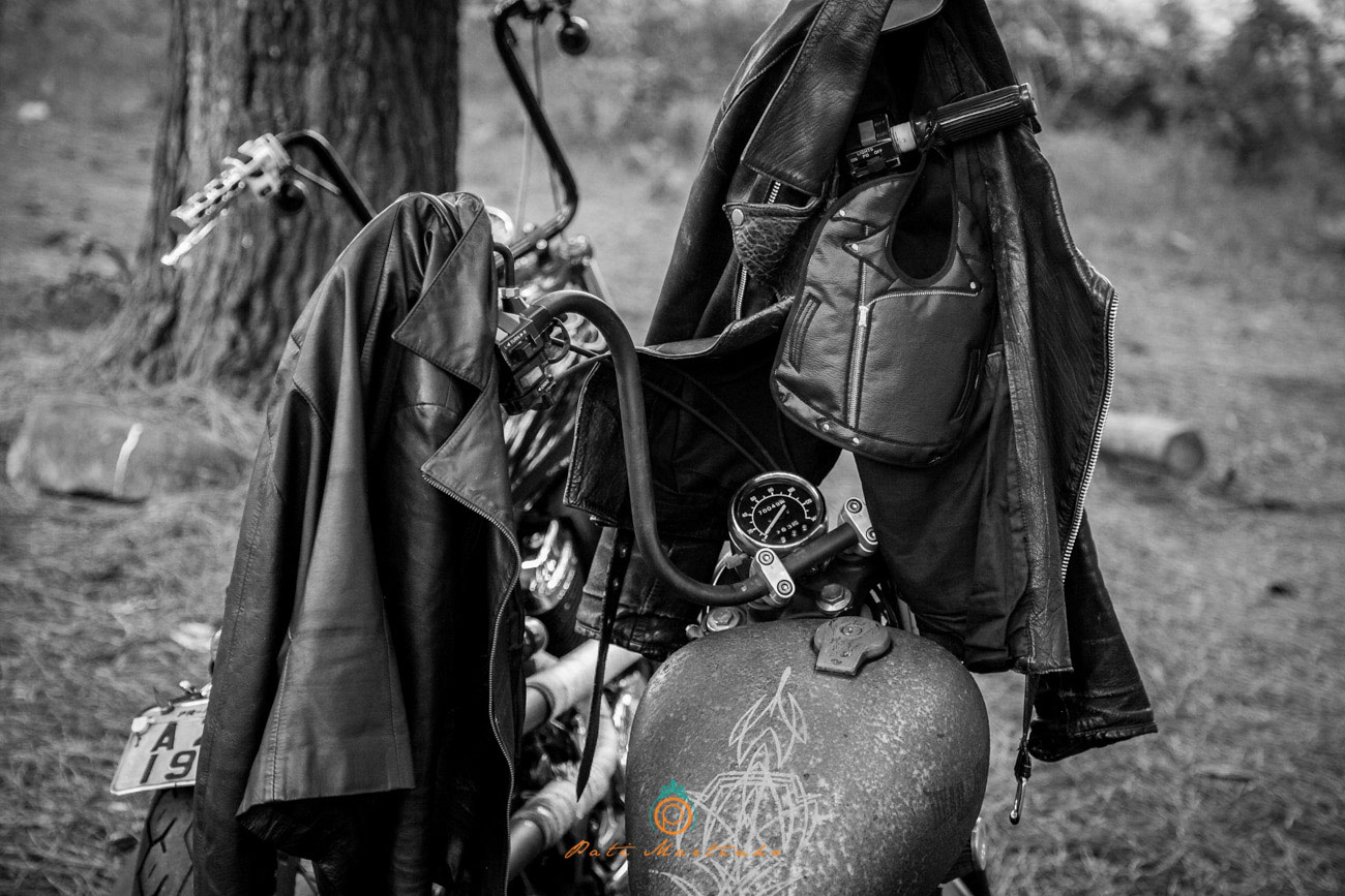 Taiana e Rafael - book de  Gestante com motos customizadas, fotos de gestante com motos, fotos diferentes de gestante, melhor fotografa de gestante de curitiba