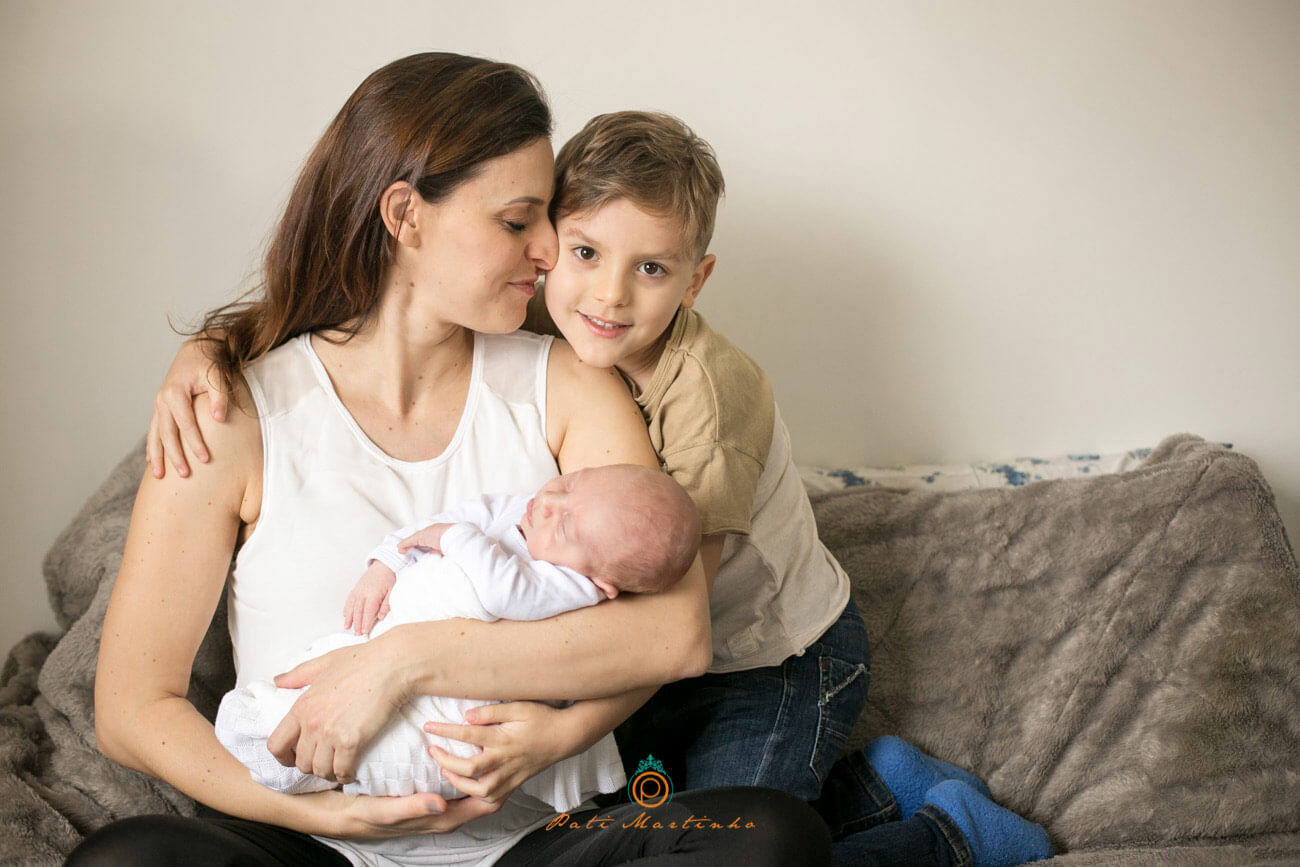 book newborn, fotos newborn, fotos de newborn em casa, lyfe style, fotos de bebe, fotos de familia, curitiba pati martinho