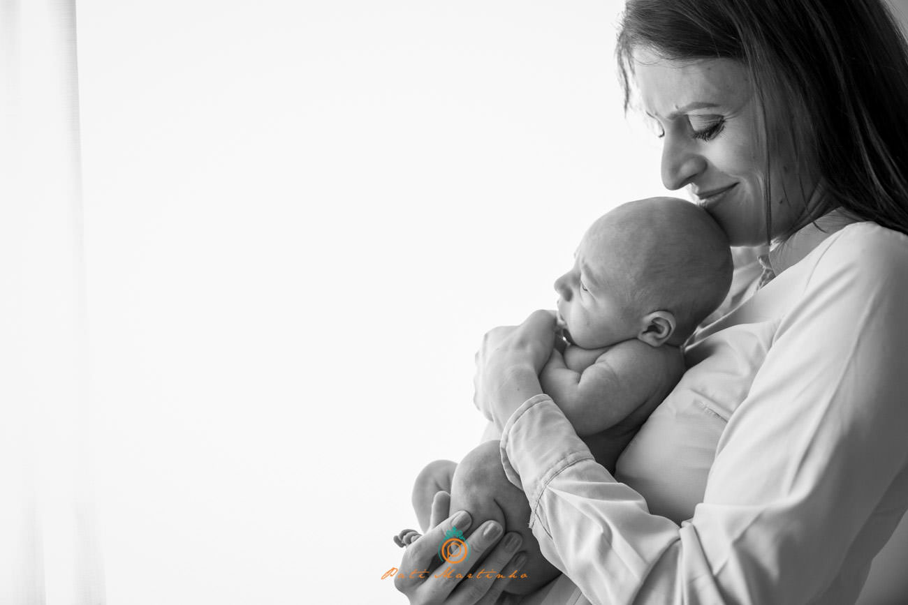 book newborn, fotos newborn, fotos de newborn em casa, lyfe style, fotos de bebe, fotos de familia, curitiba pati martinho