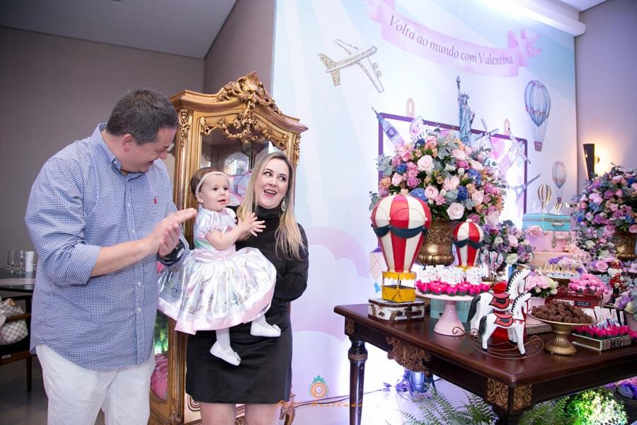 fotos aniversario infantil, festa de 01 ano, fotos festa infantil, foto de crianca, foto de gestante curitiba, valentina tema de viajem, festa infantil de luxo curitba, tema volta ao mundo 