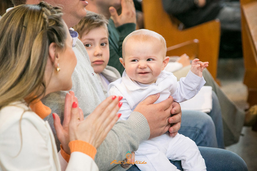 fotografo de batizado curitiba, fotos de batismo, batizado na igreja catolica, batizado de crianca, decoracao de batizado, pati martinho