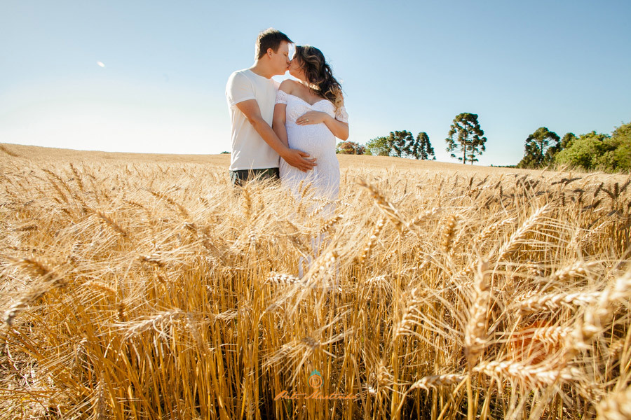 Book de gravida em curitiba, fotos no por do sol, ensaio gestante, estudio gestante, gestante lifestyle, pati martinho, curitiba, fotos de gestante no trigo fotografia de familia curitiba