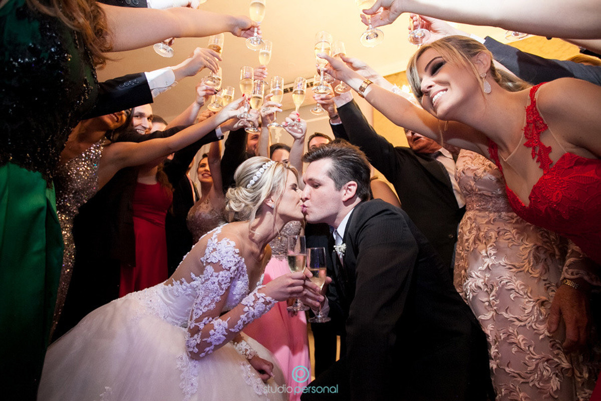 fotografo de casamento em curitiba, jockey, buffet beloni, fabiany prado e ricardo, studio personal fotografias, fascinio cerimonial, lucelia caldatto, silvia frandsen noiva linda, noiva barbie