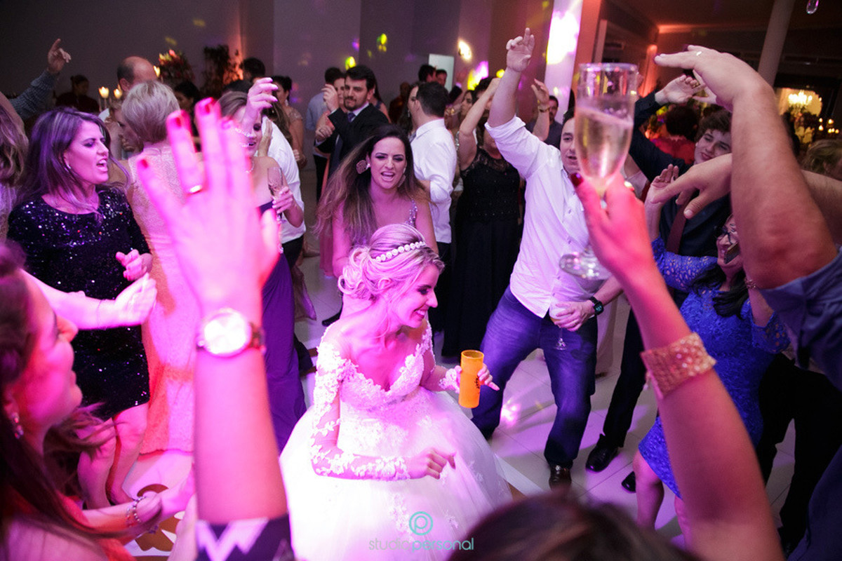 fotografo de casamento em curitiba, jockey, buffet beloni, fabiany prado e ricardo, studio personal fotografias, fascinio cerimonial, lucelia caldatto, silvia frandsen noiva linda, noiva barbie
