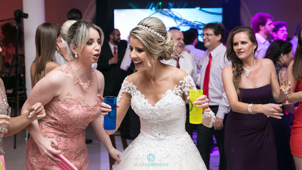 fotografo de casamento em curitiba, jockey, buffet beloni, fabiany prado e ricardo, studio personal fotografias, fascinio cerimonial, lucelia caldatto, silvia frandsen noiva linda, noiva barbie