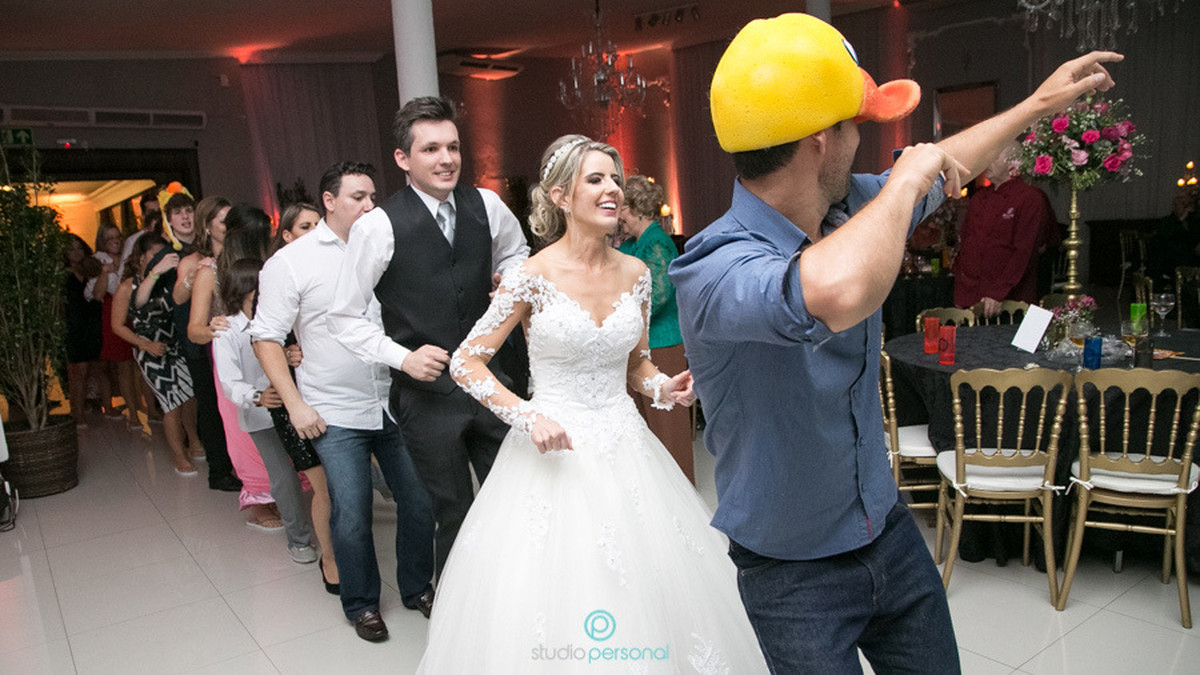 fotografo de casamento em curitiba, jockey, buffet beloni, fabiany prado e ricardo, studio personal fotografias, fascinio cerimonial, lucelia caldatto, silvia frandsen noiva linda, noiva barbie