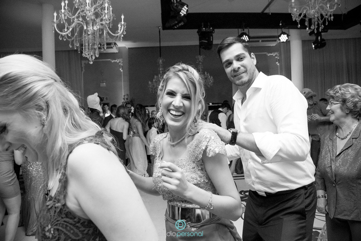 fotografo de casamento em curitiba, jockey, buffet beloni, fabiany prado e ricardo, studio personal fotografias, fascinio cerimonial, lucelia caldatto, silvia frandsen noiva linda, noiva barbie