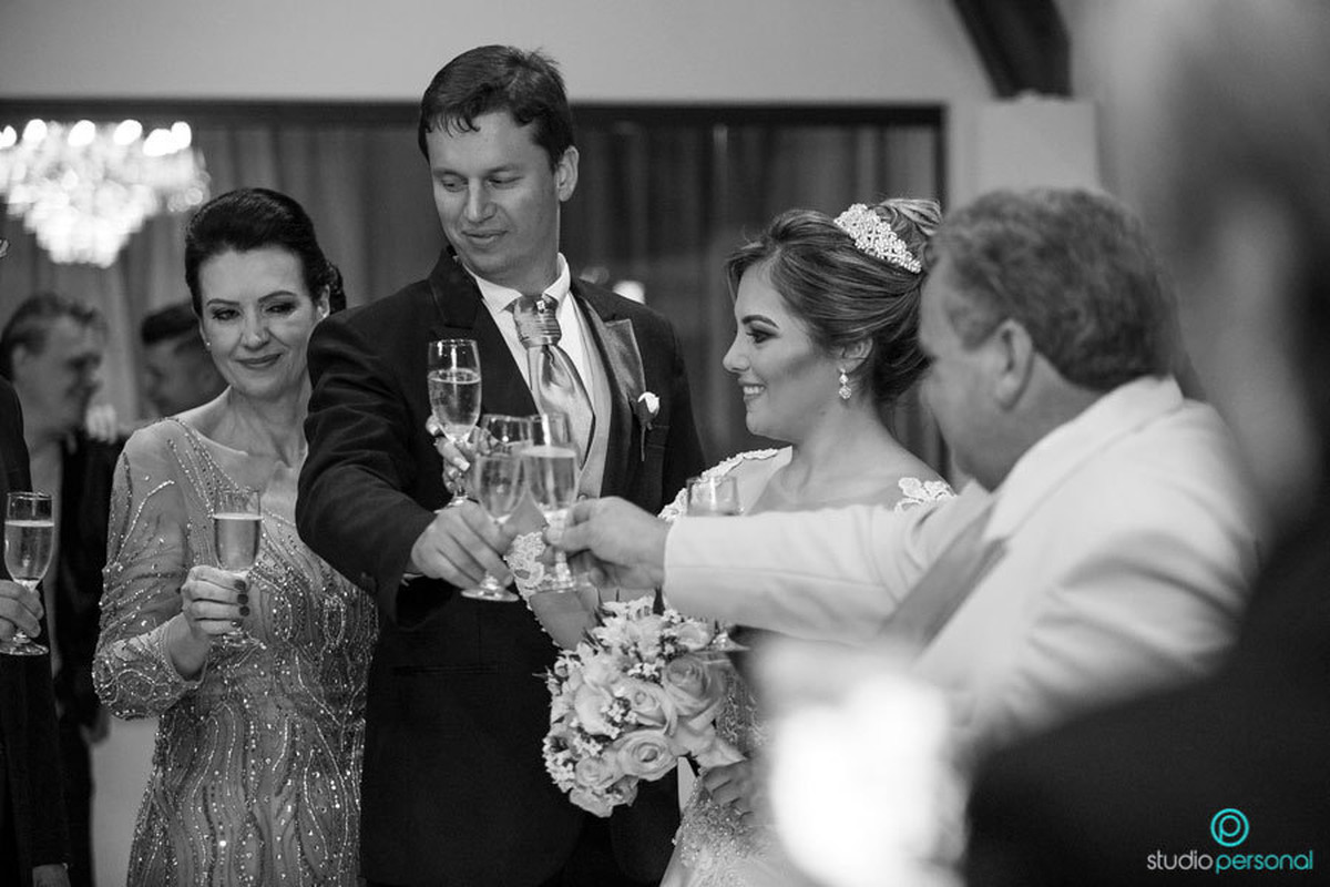 fotos de casamento na chacara krzak em curitiba, studio personal fotografias, foto de noivos, love de luz, andressa brustolin, curitiba, bruno belotto, mariana ramos maquiadora,