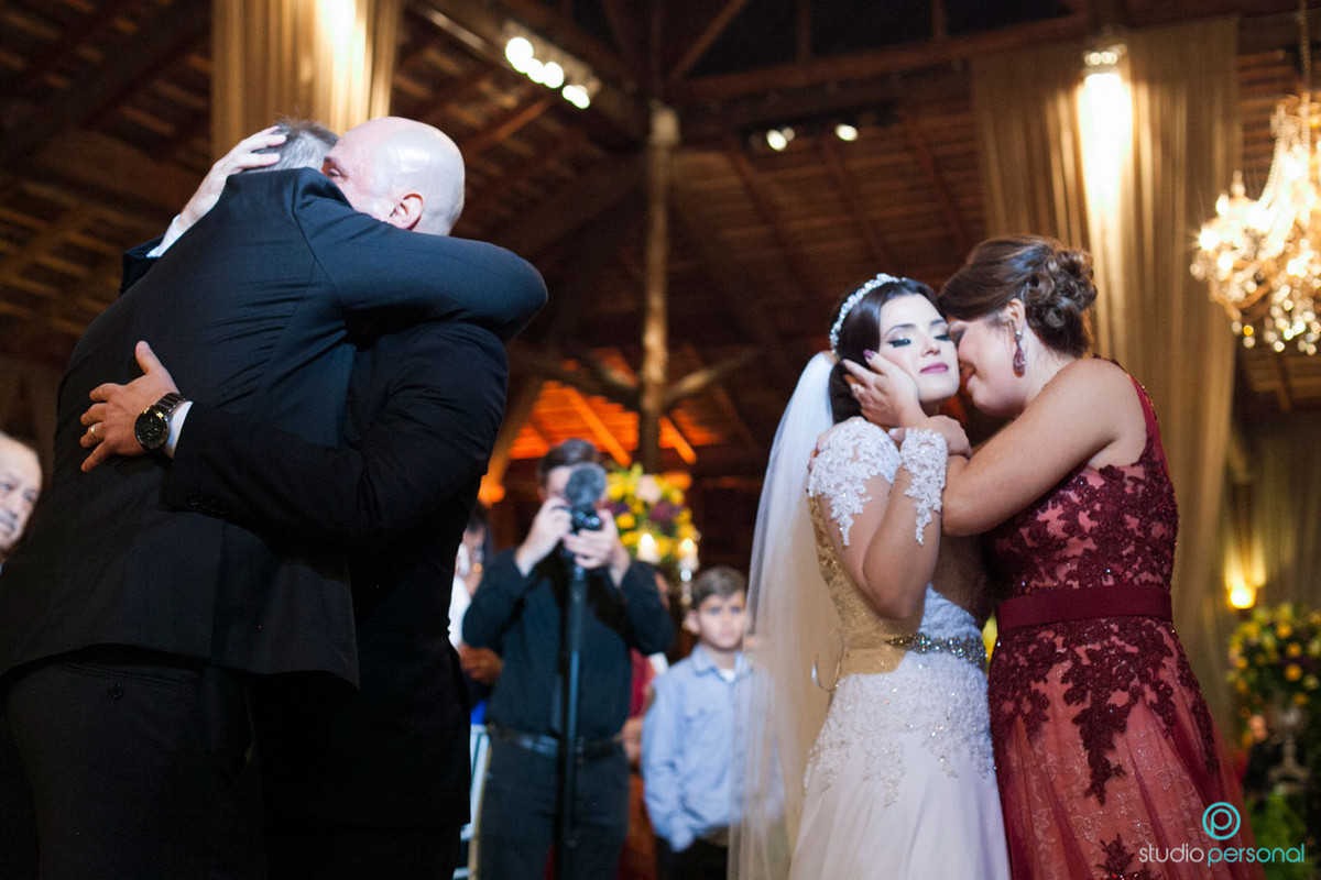 foto de casamento no santa monica curitiba, melhores fotografas de casamento, fotografo de casamento em curitiba, studio personal fotografias, fotografo de casamento, fabio oliveira, patricia martinho, clube santa monica, wedding, brazil, curitiba,