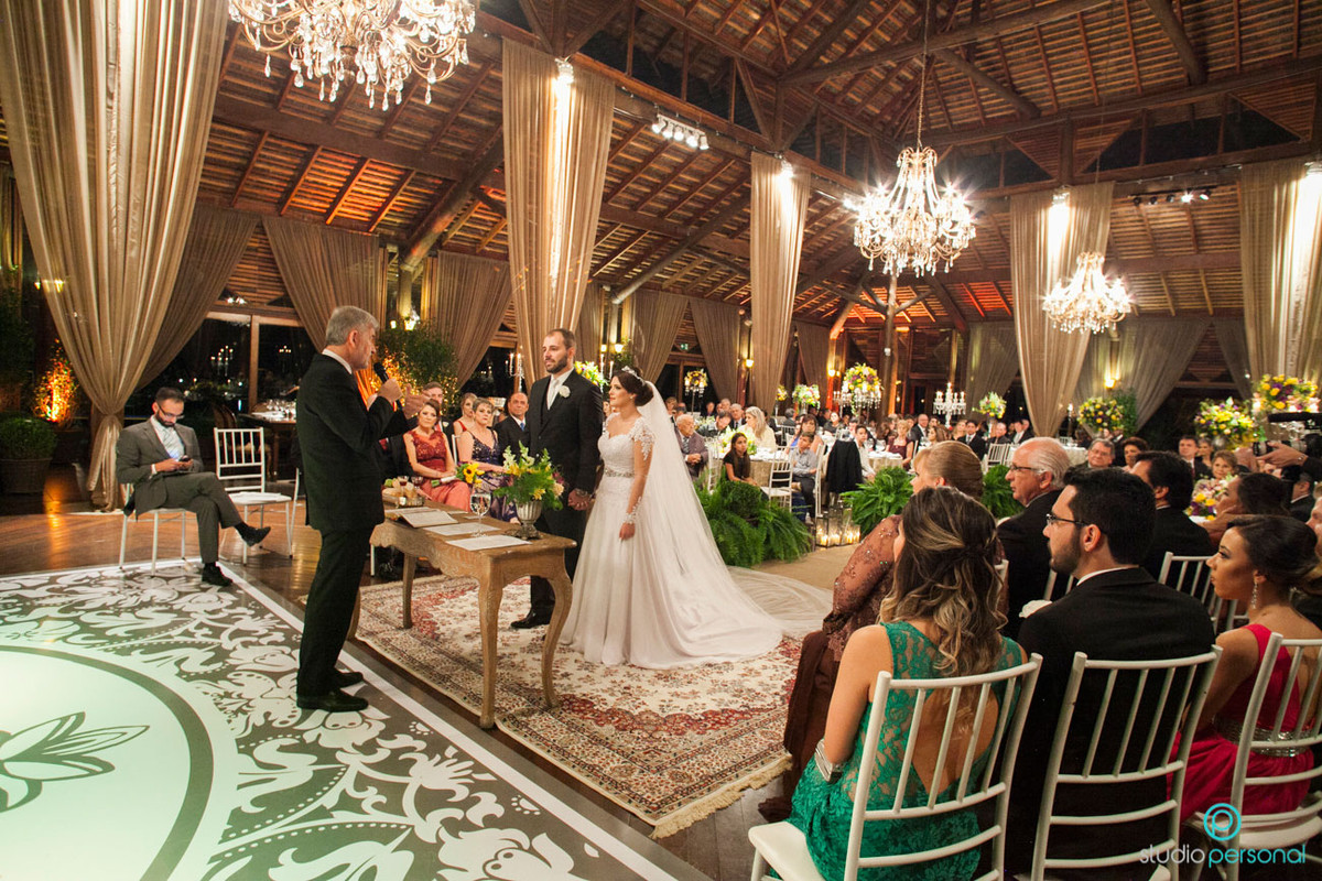 foto de casamento no santa monica curitiba, melhores fotografas de casamento, fotografo de casamento em curitiba, studio personal fotografias, fotografo de casamento, fabio oliveira, patricia martinho, clube santa monica, wedding, brazil, curitiba,