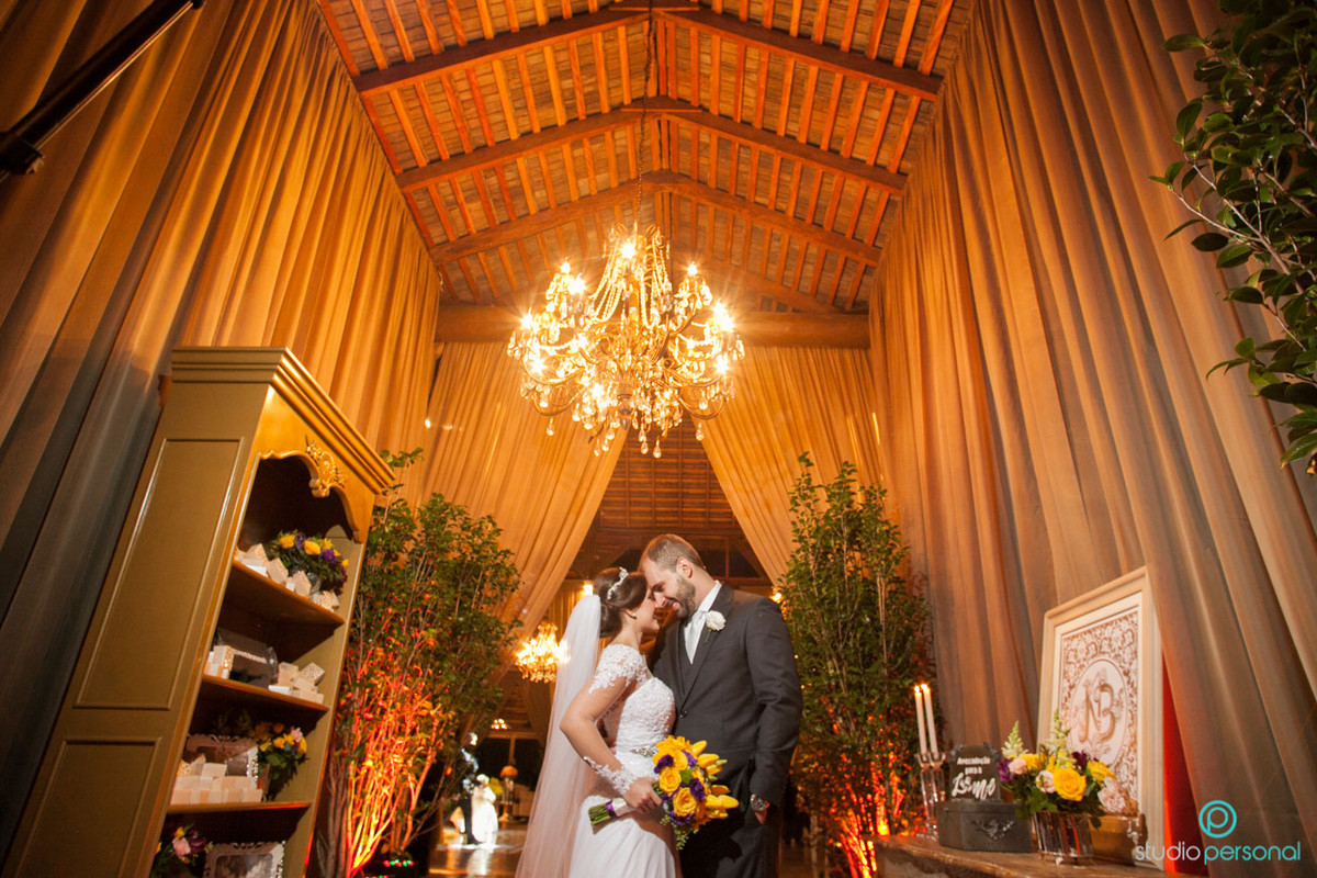 foto de casamento no santa monica curitiba, melhores fotografas de casamento, fotografo de casamento em curitiba, studio personal fotografias, fotografo de casamento, fabio oliveira, patricia martinho, clube santa monica, wedding, brazil, curitiba,