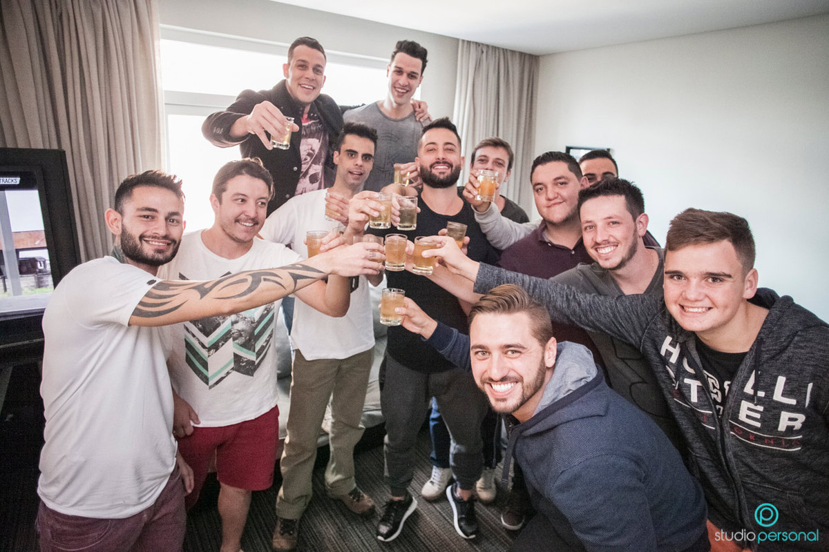 Casamento no buffet ilha do mehl em curitiba com decoracao da videira e fotos studio personal fotografias Giovanna e Vinicius | Curitiba – PR