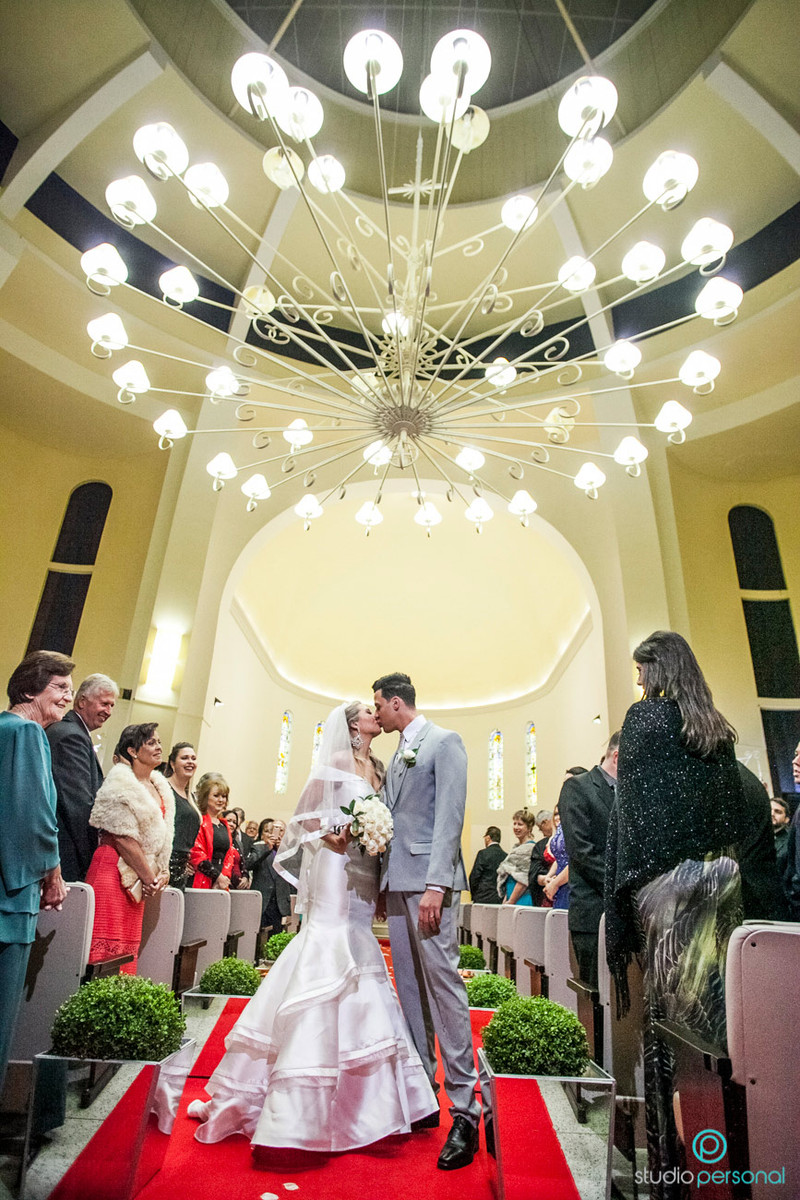 Casamento no buffet ilha do mehl em curitiba com decoracao da videira e fotos studio personal fotografias Giovanna e Vinicius | Curitiba – PR