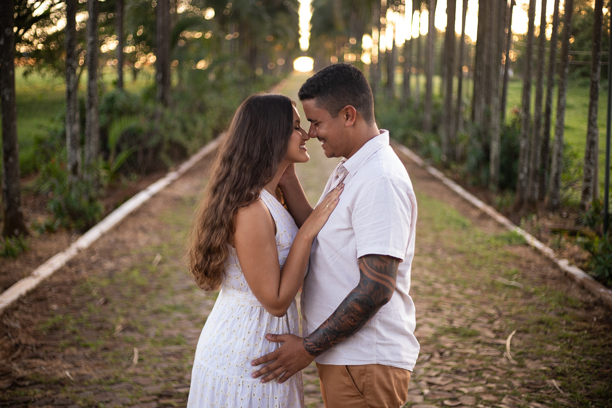 foto-fotografia-ensaio-precasamento-prewedding-casamento-noivos-noivas-wedding-natureza-campo-uberaba-minas