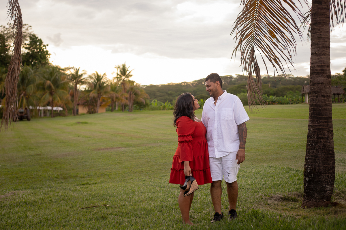foto-fotografia-ensaio-precasamento-prewedding-casamento-noivos-noivas-wedding-natureza-campo-uberaba-minas