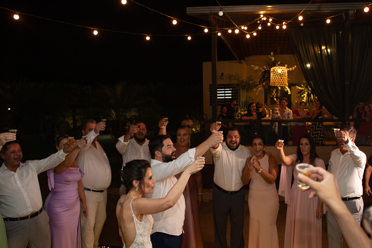 foto-fotografia-evento-casamento-ensaio-precasamento-prewedding-casamento-noivos-noivas-wedding-natureza-campo-uberaba-minas