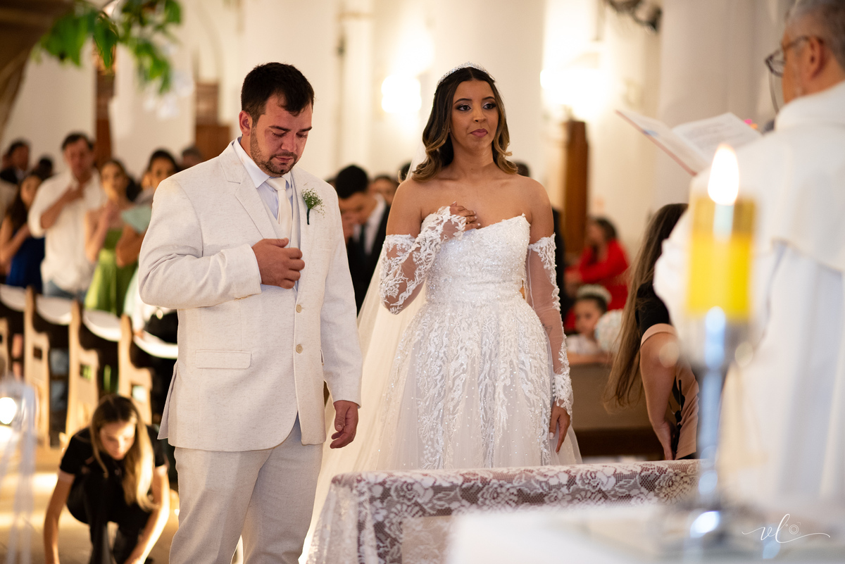 casamento-festa-makeup-buque-noivas-evento-foto-fotografia-uberaba-minas-sorriso-casal-festa-vestido-igreja-cerimonia