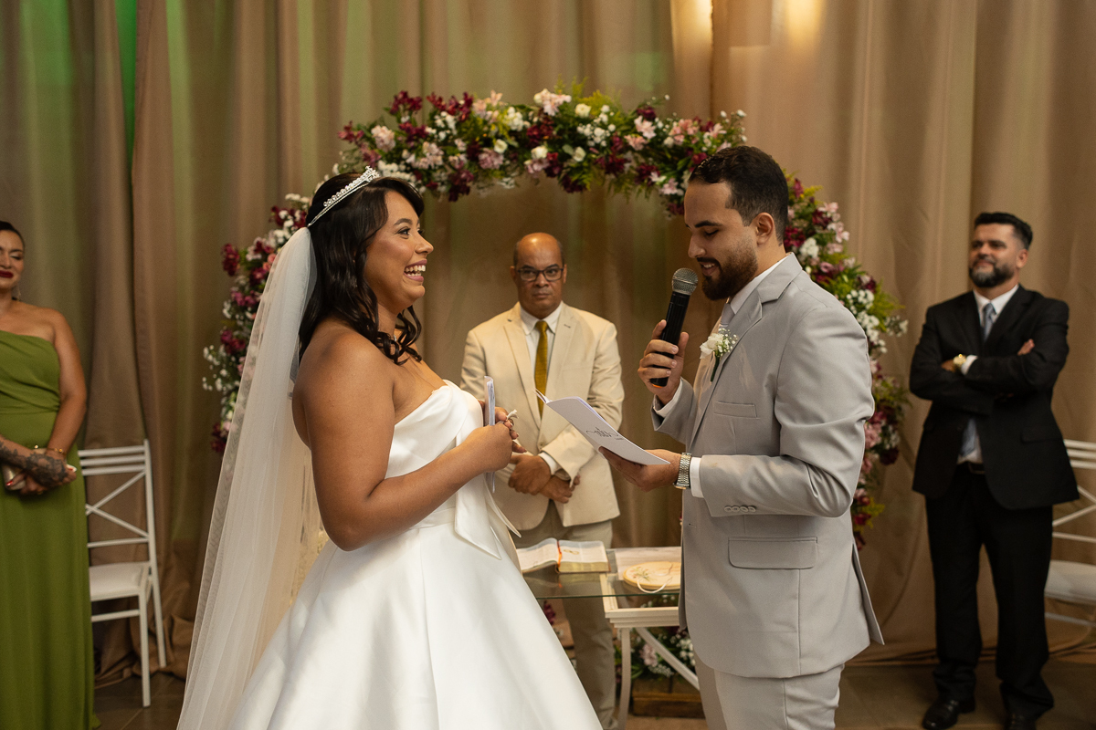 foto-fotografia-evento-casamento-ensaio-precasamento-prewedding-casamento-noivos-noivas-wedding-natureza-igreja-cerimonia-campo-vestido-buque-uberaba-minas