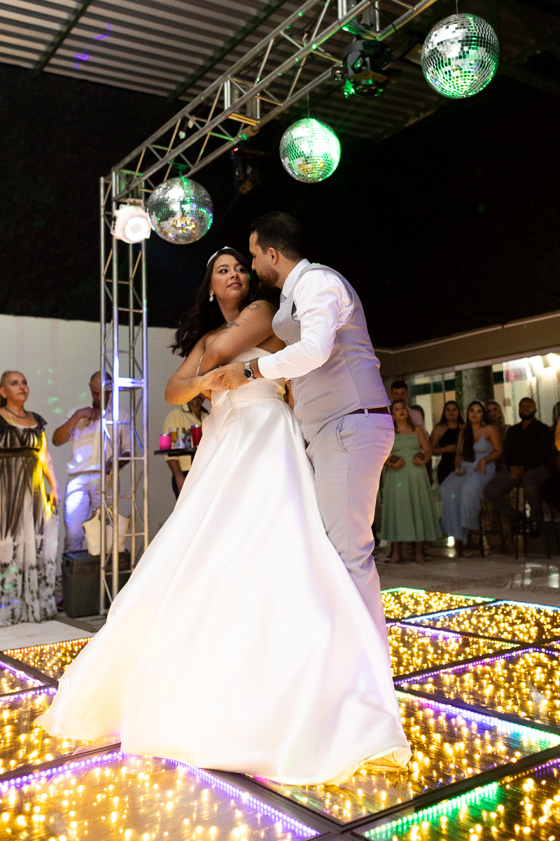 foto-fotografia-evento-casamento-ensaio-precasamento-prewedding-casamento-noivos-noivas-wedding-natureza-igreja-cerimonia-campo-vestido-buque-uberaba-minas