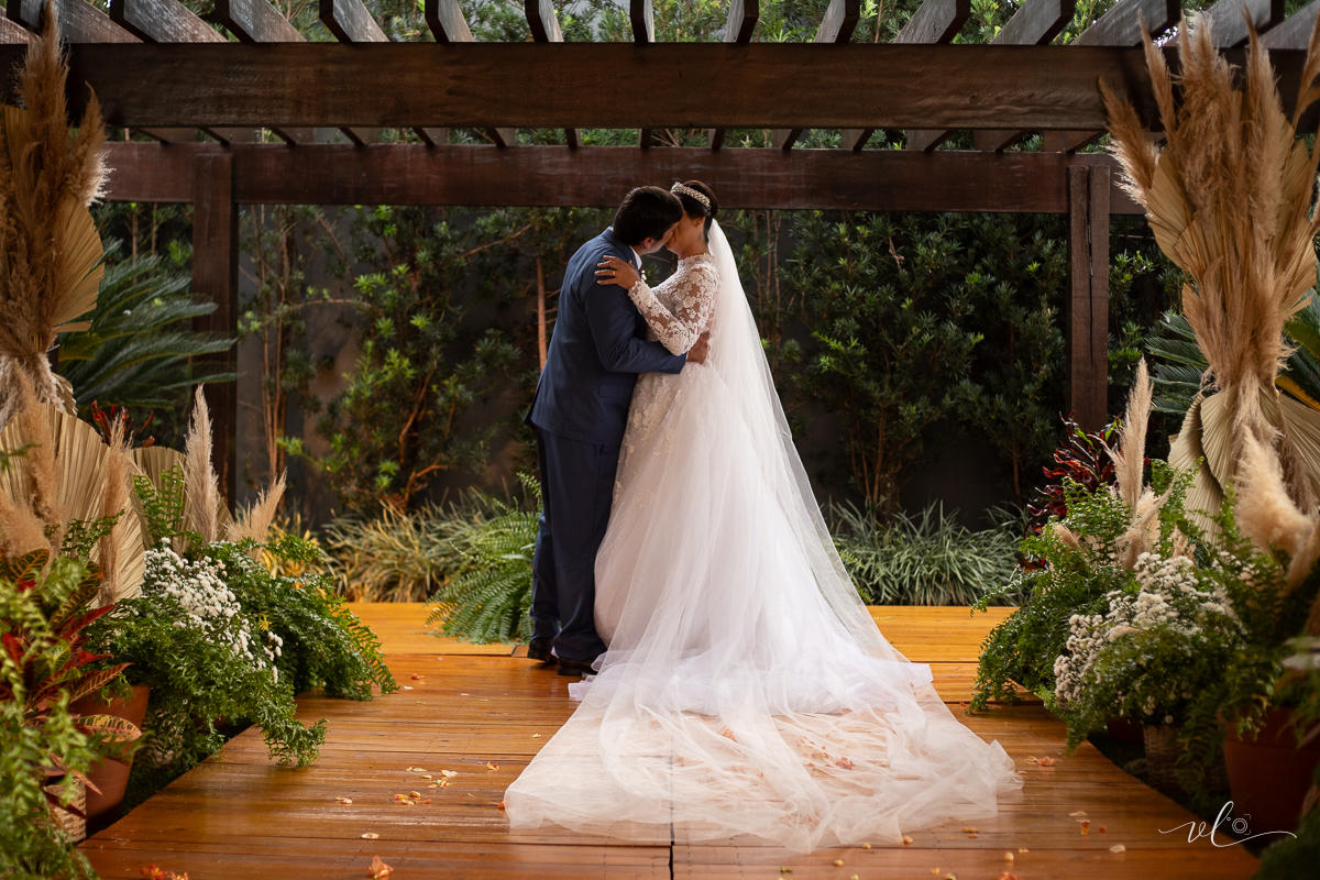 foto-fotografia-evento-casamento-ensaio-precasamento-prewedding-casamento-noivos-noivas-wedding-natureza-igreja-cerimonia-campo-vestido-buque-uberaba-minas