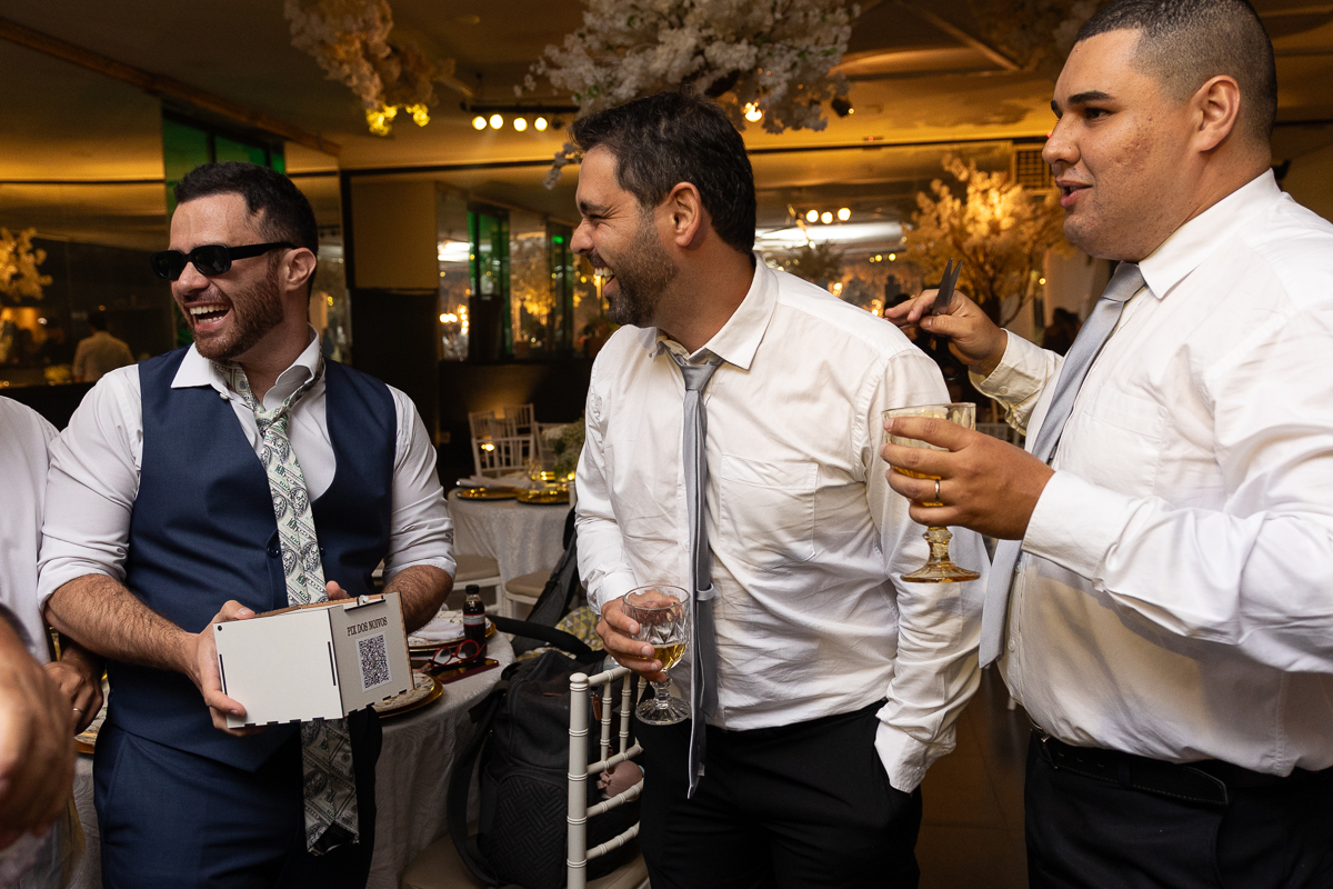 foto-fotografia-evento-casamento-ensaio-precasamento-prewedding-casamento-noivos-noivas-wedding-natureza-campo-uberaba-minas-igreja-cerimonia-vestido-festa