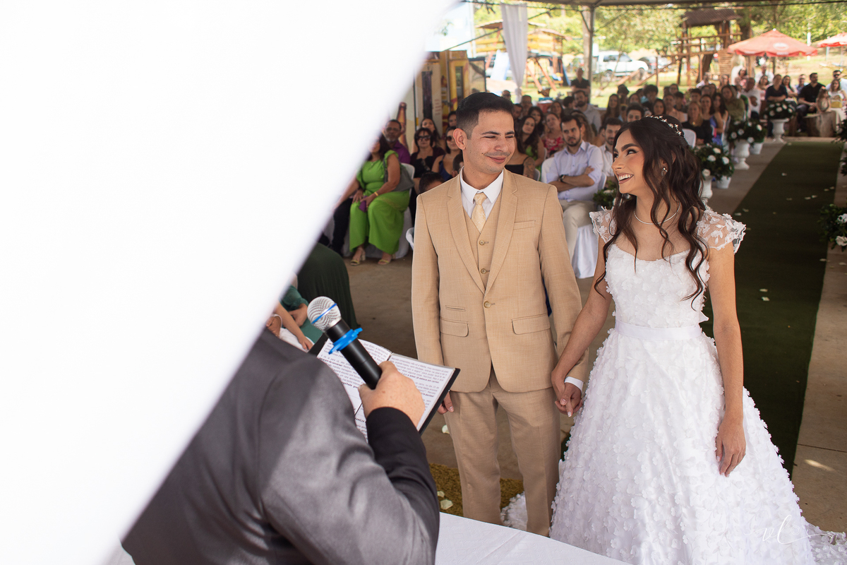 foto-fotografia-evento-casamento-ensaio-precasamento-prewedding-casamento-noivos-noivas-wedding-natureza-campo-uberaba-minas-igreja-cerimonia-vestido-festa