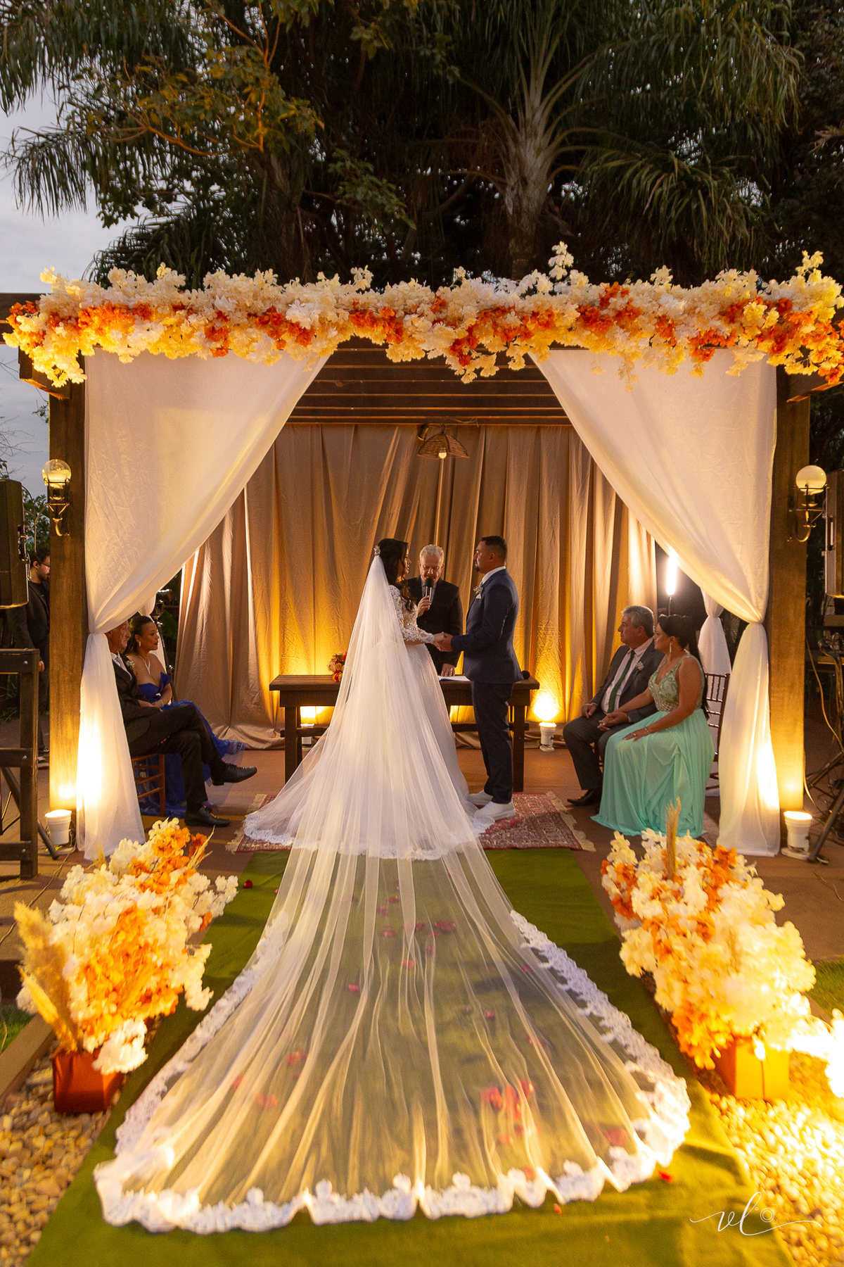 foto-fotografia-evento-casamento-ensaio-precasamento-prewedding-casamento-noivos-noivas-wedding-natureza-campo-uberaba-minas-igreja-cerimonia-vestido-festa