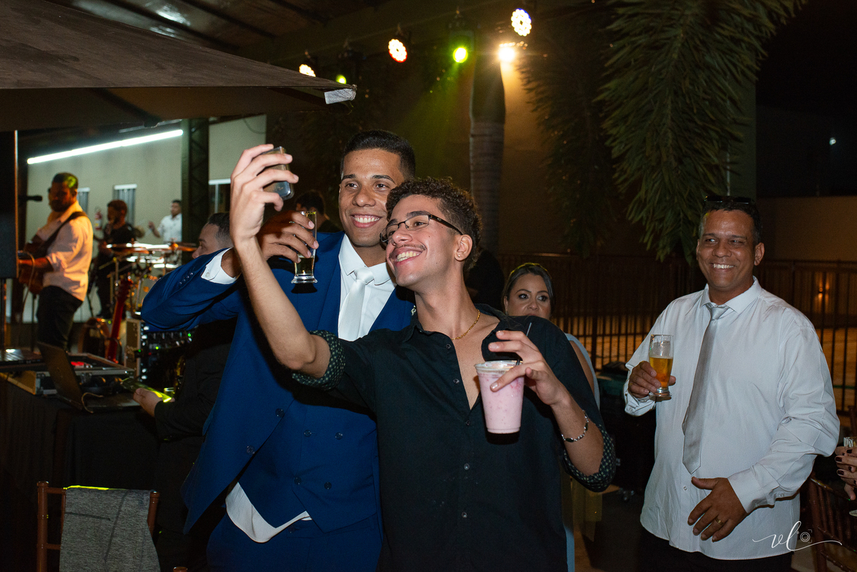 foto-fotografia-evento-casamento-ensaio-precasamento-prewedding-casamento-noivos-noivas-wedding-natureza-campo-uberaba-minas-igreja-cerimonia-vestido-festa