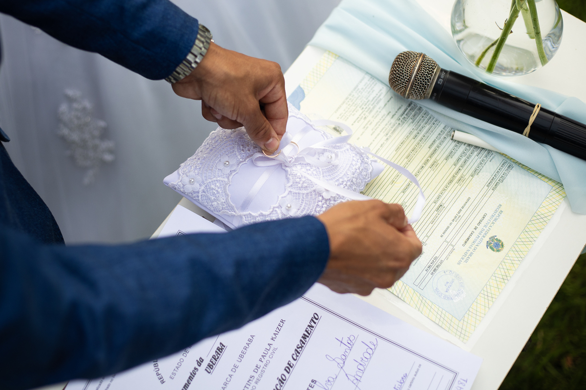 foto-fotografia-evento-casamento-ensaio-precasamento-prewedding-casamento-noivos-noivas-wedding-natureza-campo-uberaba-minas-igreja-cerimonia-vestido-festa